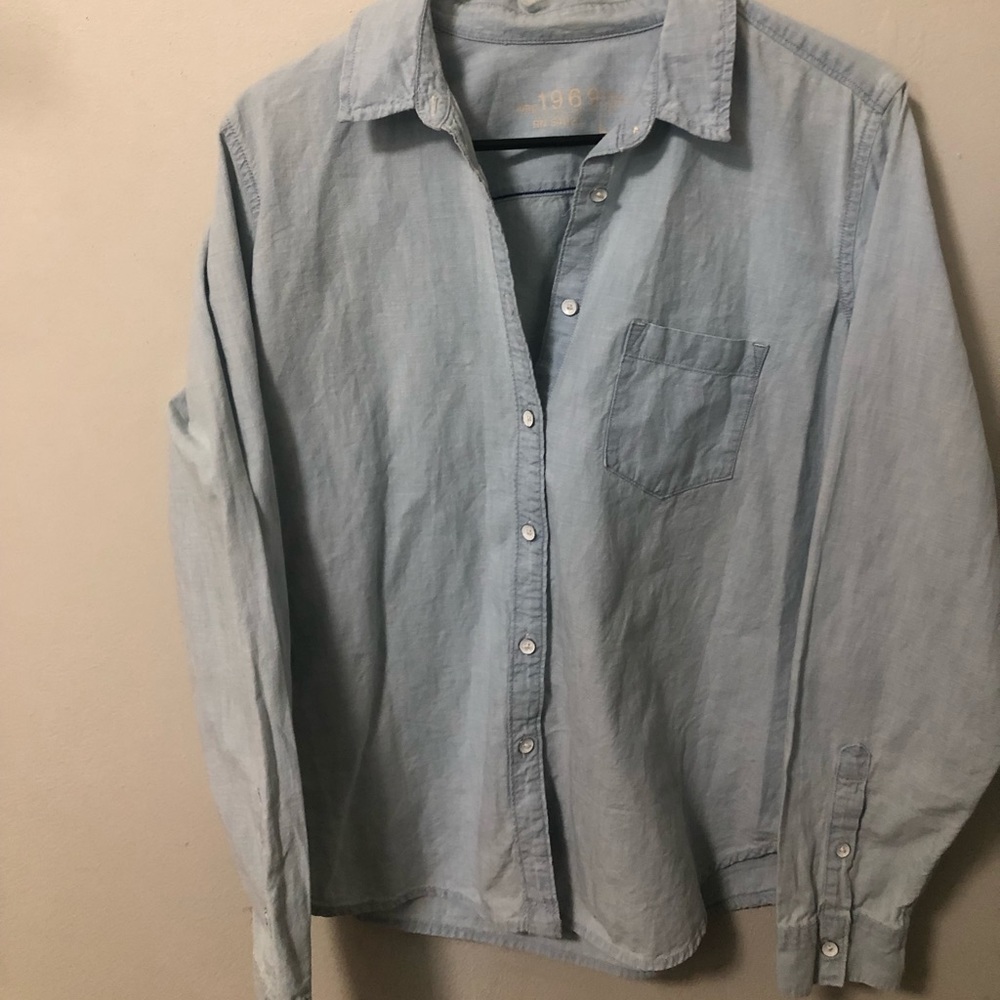 Gap Chambray Button Down